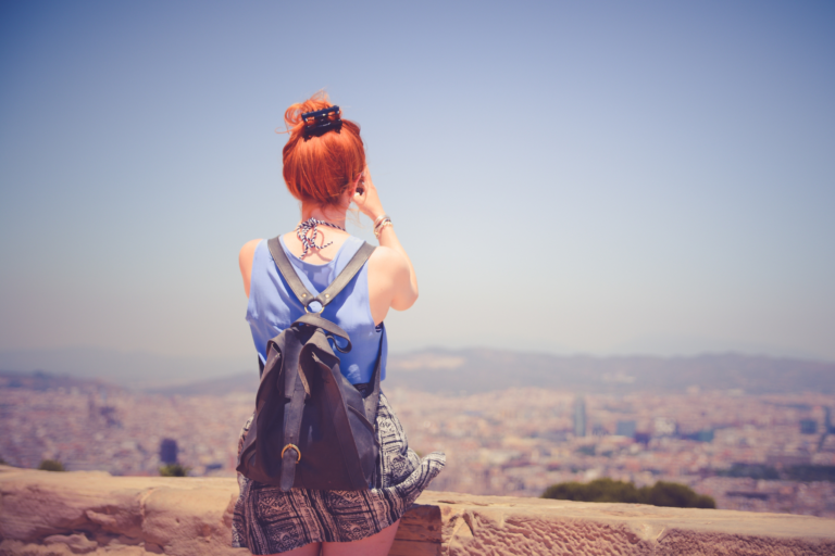 A Liberdade da Mulher que Viaja Sozinha